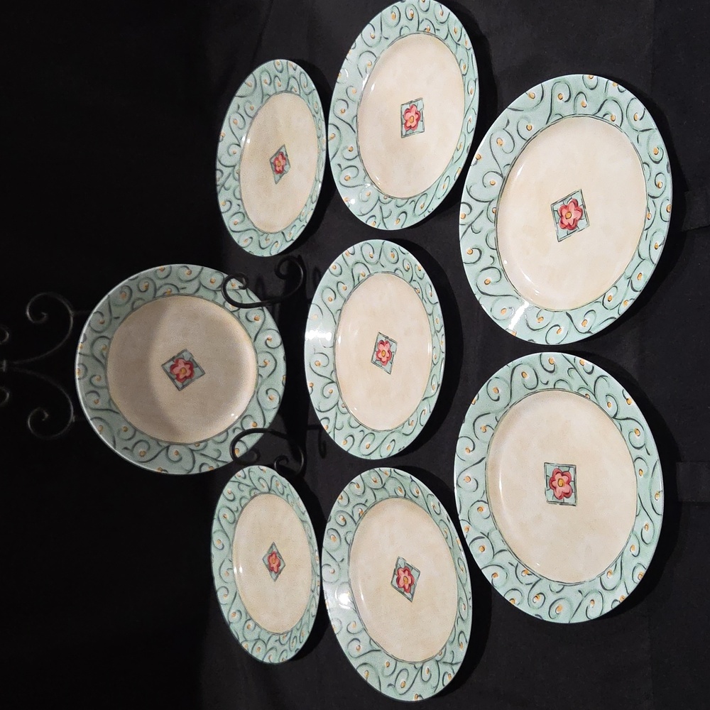 Set of 8 Corelle Impressions Watercolors 8.5-inch Luncheon Plate